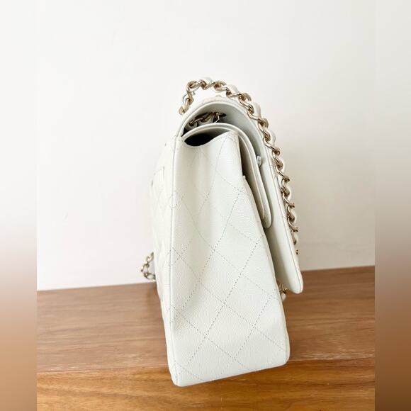 Chanel white caviar maxi flap bag champagne gold hardware with box and receipt - Picture 12 of 16